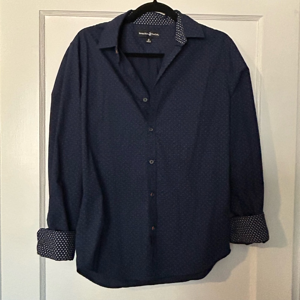 2/$22 ✨ long sleeve navy with purple detail button up